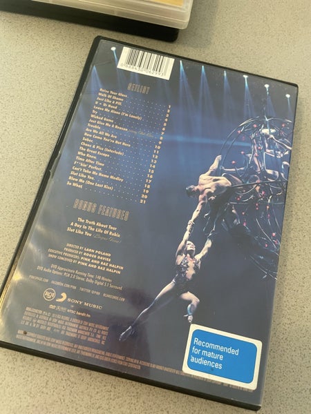 Pink - The truth about love tour (rated M) Carousel 4