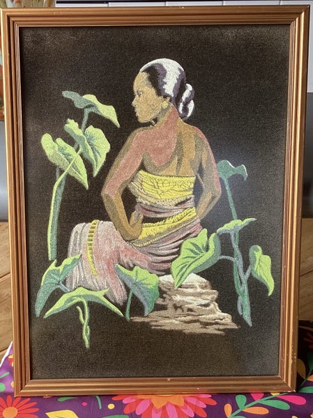 ISLAND WOMAN RETRO ART WORK IN ORIGINAL BEVELLED WOODEN FRAME Carousel 1
