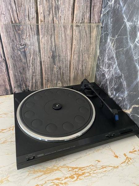 ~$1R Yamaha natural sound stereo turntable TT-230~ Carousel 2