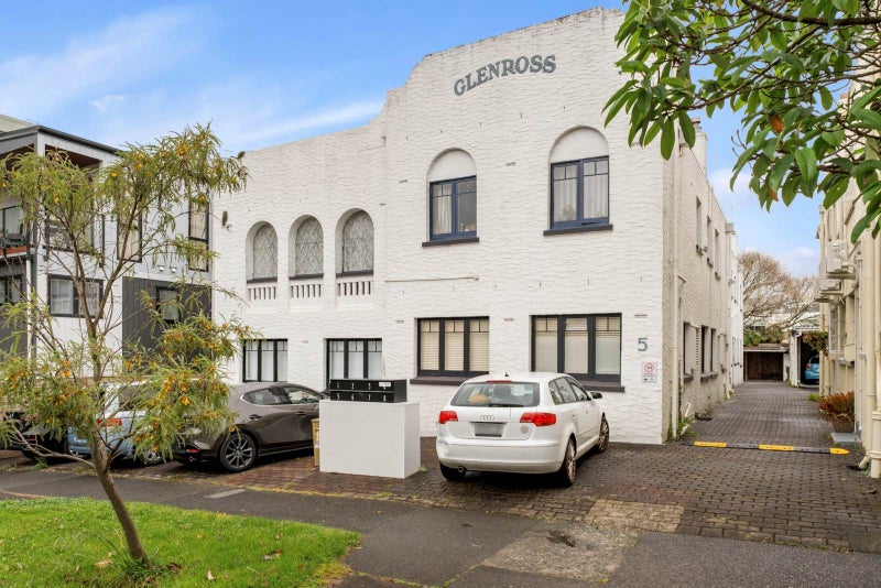 Image 1 of 21