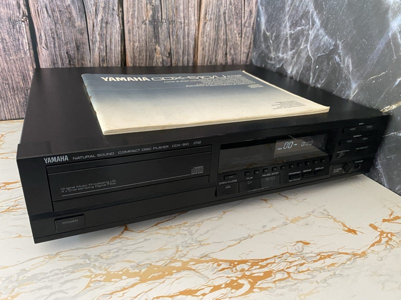 ~$1R Yamaha natural sound compact disc player CDX-510~ Carousel 1