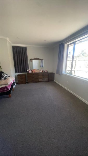 Views! Sunshine! & Affordable!64052894088323111