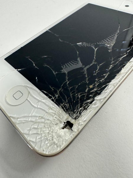 Apple iPod Touch 8GB - Parts or Repair Carousel 3
