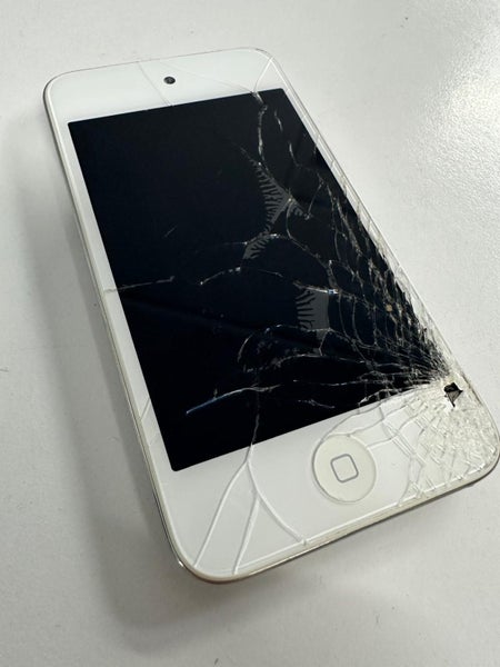 Apple iPod Touch 8GB - Parts or Repair Carousel 1