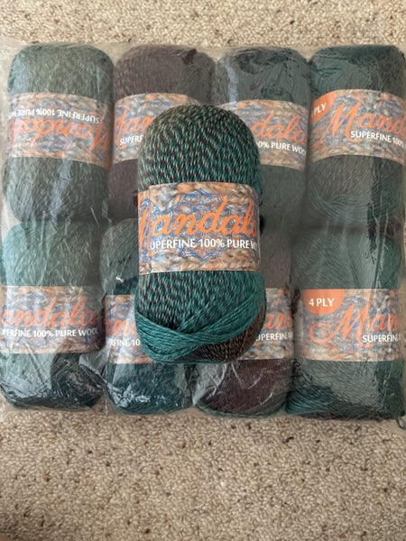 Yarn Carousel 1