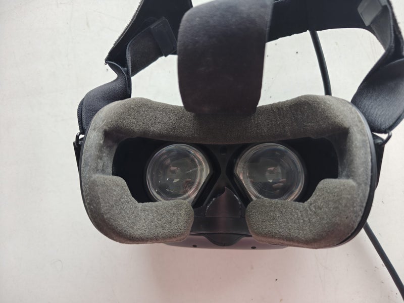 HTC Vive - Original 2016 Model Carousel 2