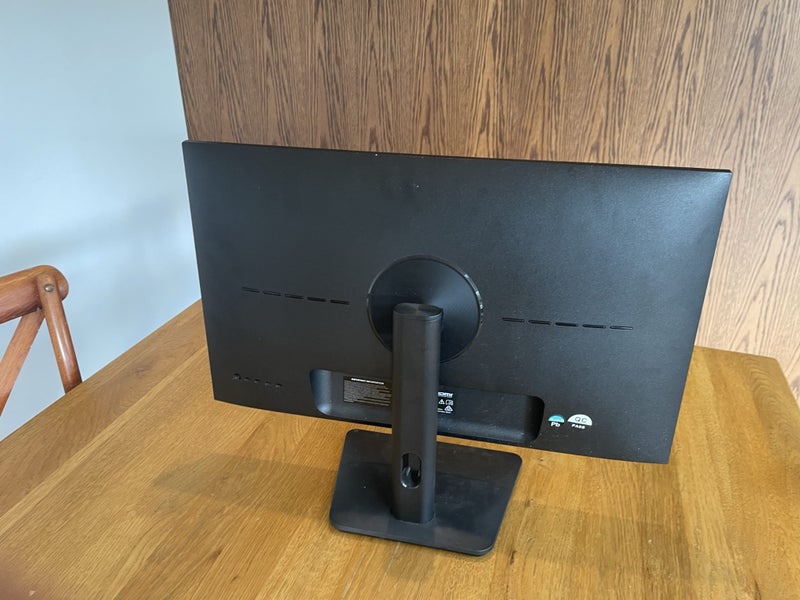 Kogan 180hz 24” gaming monitor Carousel 3