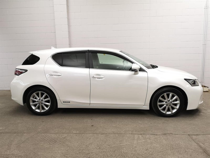 2012 Lexus CT 200h Low ks, Camera. nice colour64053860730242112