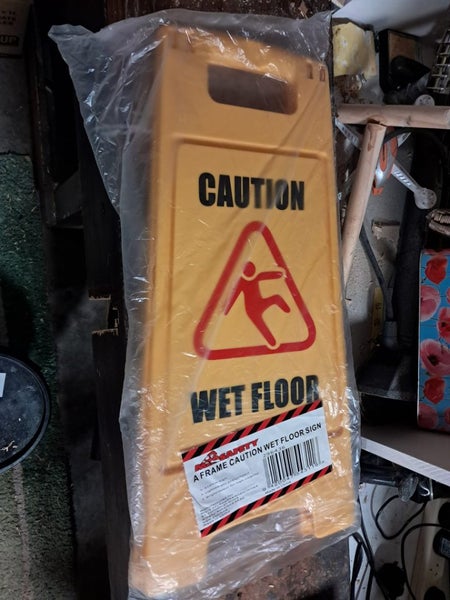 Caution Wet Floor Signage Carousel 2