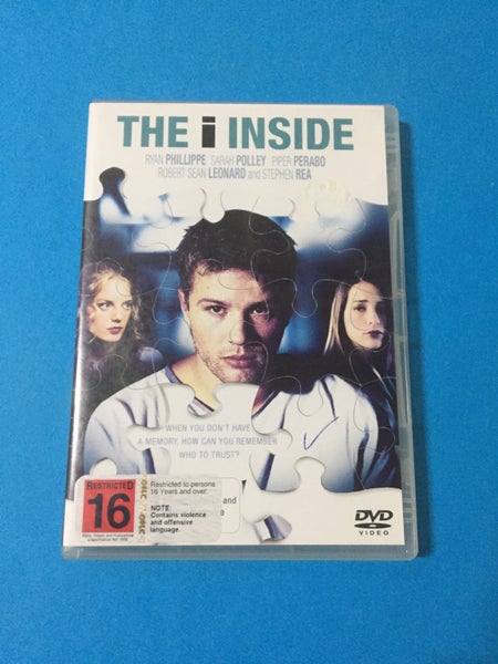 The I Inside Carousel 1