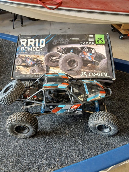 Axial Bomer RR10 Carousel 1