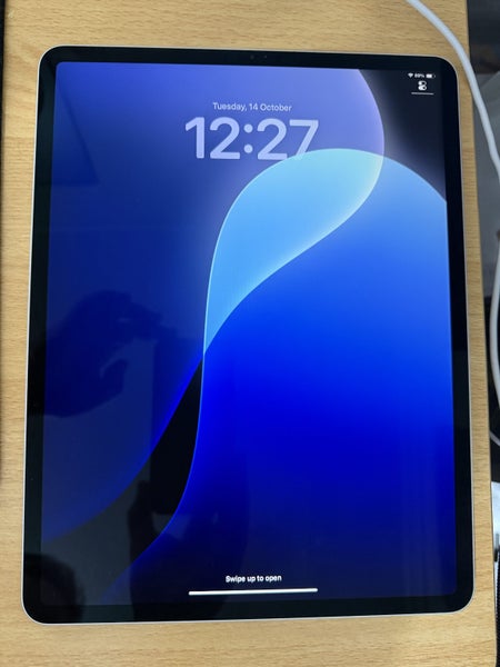 iPad Pro - 12.9" - 4th Gen - 512GB - iOS 26!64055183870337110