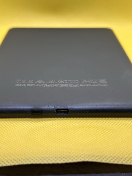 Kindle Paperwhite 11th Gen 8GB Carousel 5