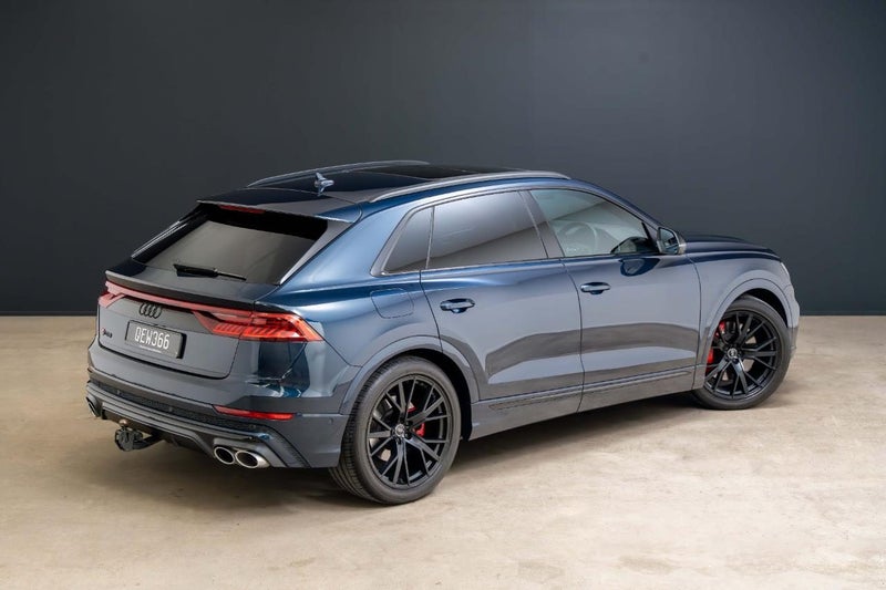 2023 Audi SQ8 TFSI 4.0PT/4WD64055399257858111