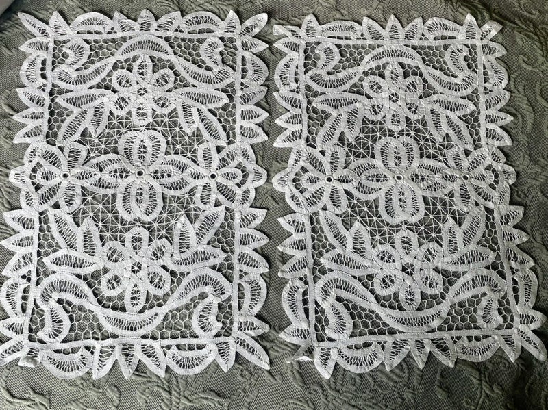 2 perfect unused Battenburg dresser cloths - pure white Carousel 1