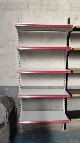 Retail Shelving / Wall Shelving / Wall Shelf / Retail Wall Shelving Carousel 2