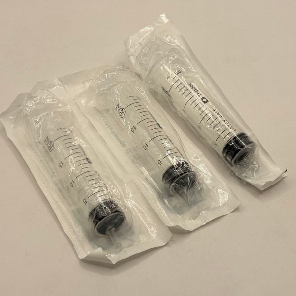 TopDoc 20ml Sterile Disposable Syringes - 3 Pack Carousel 2