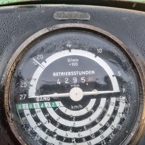 John Deere 1130 Tractor Carousel 6