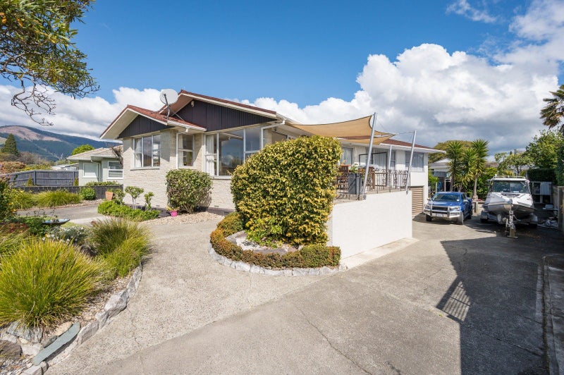 Tastefully Modernised – Ready to Go!64060847876867110