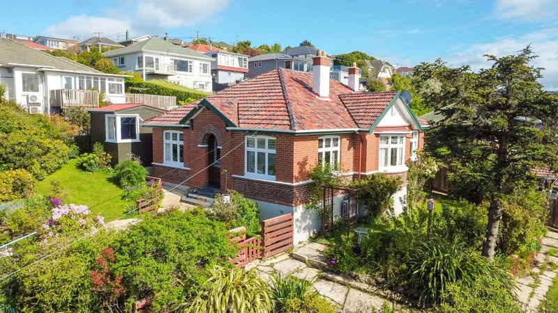 Solid Kew Home - Full of Character64061289498370110