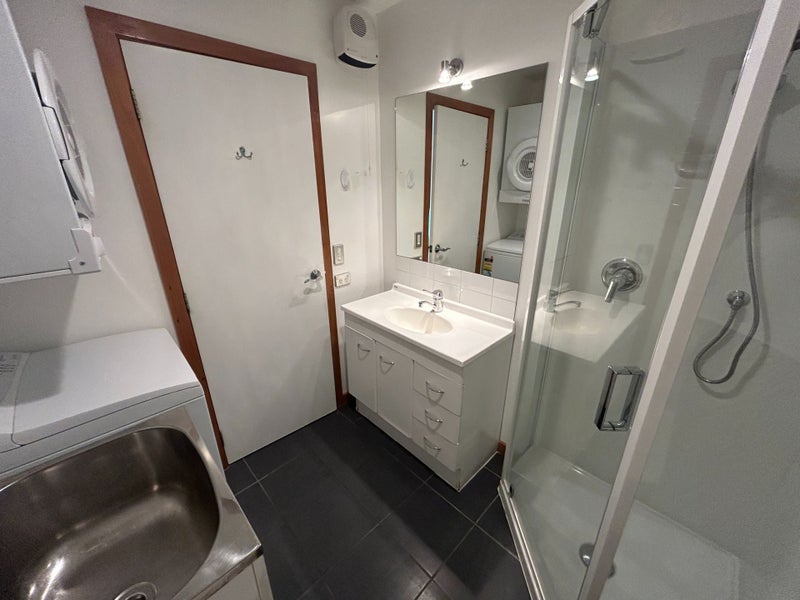 Wanaka, 2 bedrooms64061615792513114