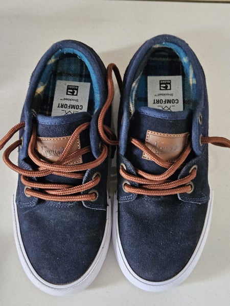 Globe Kids Skate Shoes – Navy Suede / Brown Laces – Outer Sole 22 cm Carousel 1