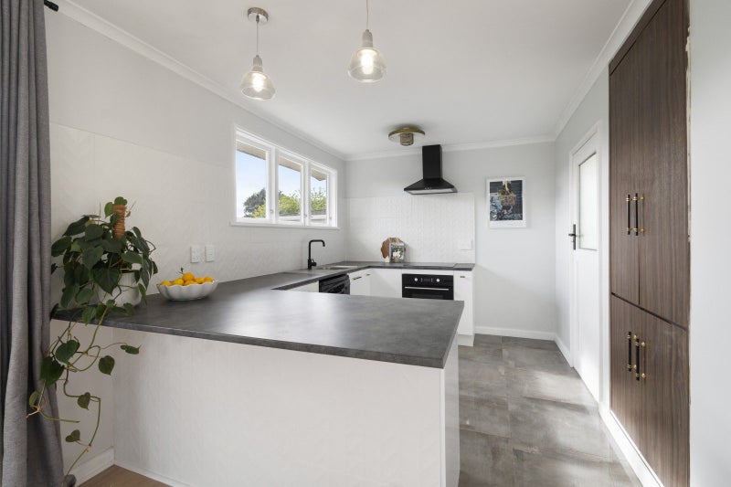 Bright, modern, and move-in ready64061616040706111