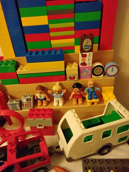 A Great Selection of Duplo Caravan ,Car 5 Figures Plus Carousel 20