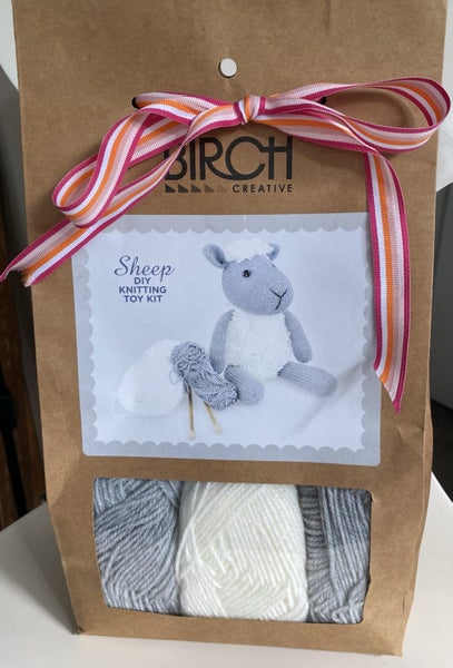 *NEW* Sheep DIY Knitting toy kit Carousel 1