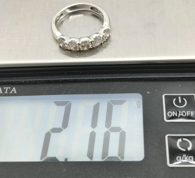 1ct Natural Diamond 18K white gold Ring Carousel 10