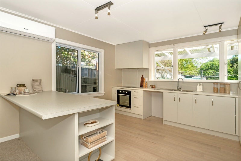 Sparkling New & Ready to Go!64062937292545113