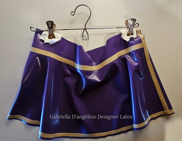 20% OFF 48 hour SALE ~ 2 Metres METALLIC (BLACK) PETROL BLUE LATEX SHEETING UK Carousel 10