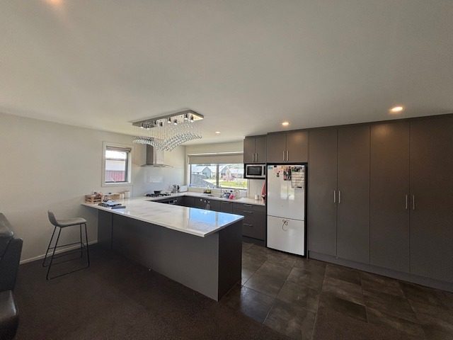 Cromwell, 4 bedrooms64063160711810111