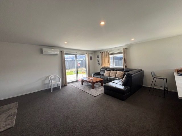 Cromwell, 4 bedrooms64063160711810112