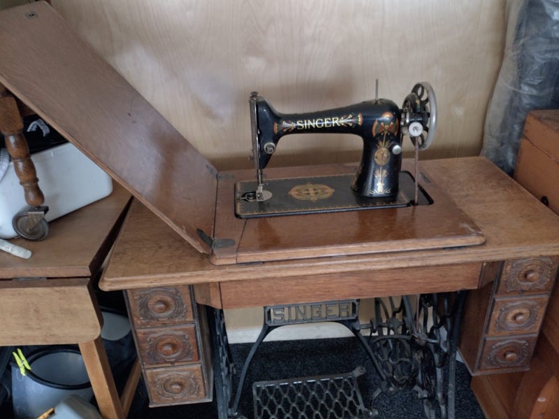 Singer sewing machine Carousel 2