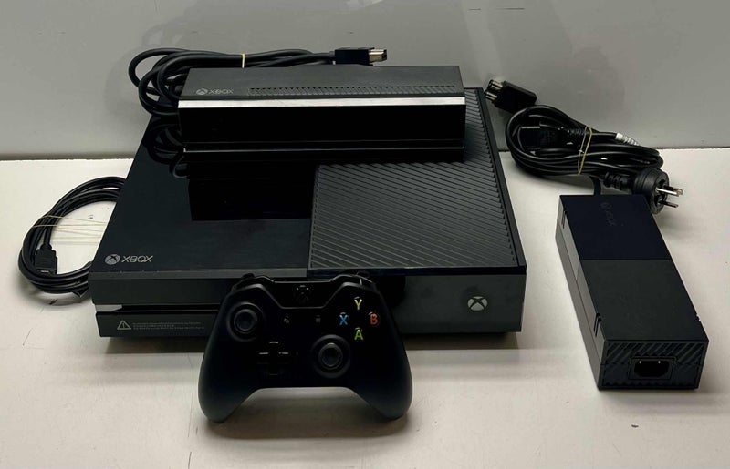 Xbox One OG 500GB 1540 Carousel 1