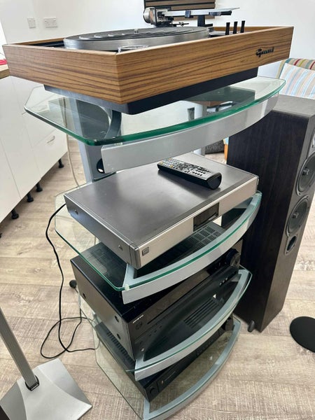 Hi-Fi audio Carousel 2