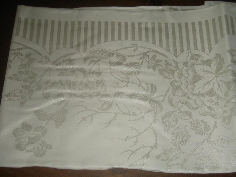BEAUTIFUL IRISH DAMASK TABLE CLOTH & NAPKINS Carousel 5