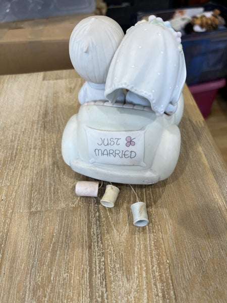 Precious Moments wedding cake topper Carousel 2