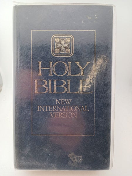 Holy Bible: New International Version (Black) by Hodder Stoughton64219512387586110