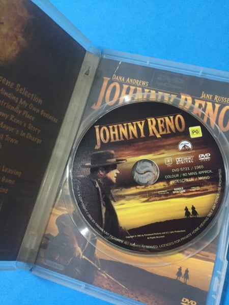 Johnny Reno Carousel 3