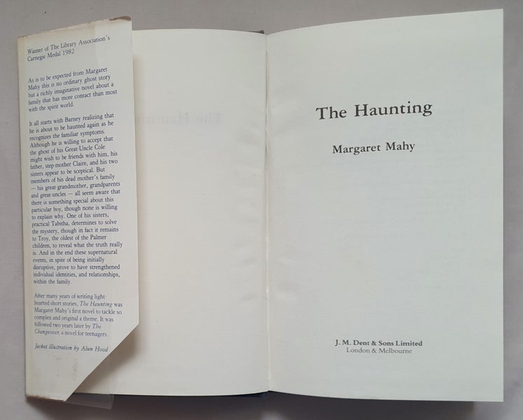 Margaret Mahy: THE HAUNTING (1984, hbk with dj) Carousel 2