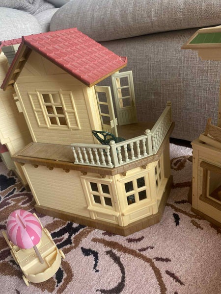 Bulk sylvanian families toys and houses Carousel 1