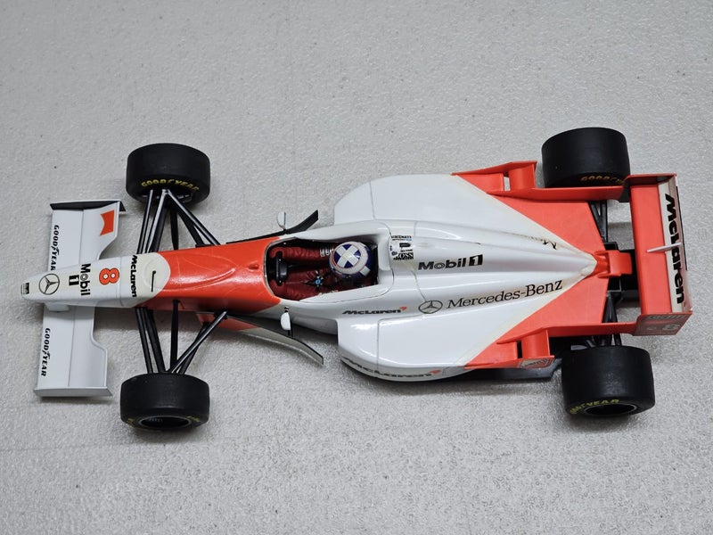 *$1 res* Minichamps 1/18 McLaren MP4/11- David Coulthard 1996 Formula 1 Carousel 20