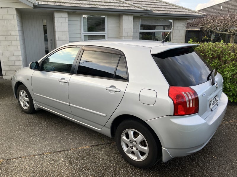 2004 Toyota Corolla Runx64065937850242111