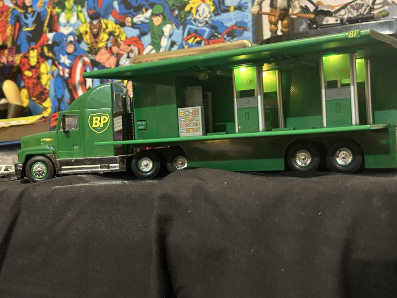 BP Truck promotional mobile Light-Up service station Carousel 1