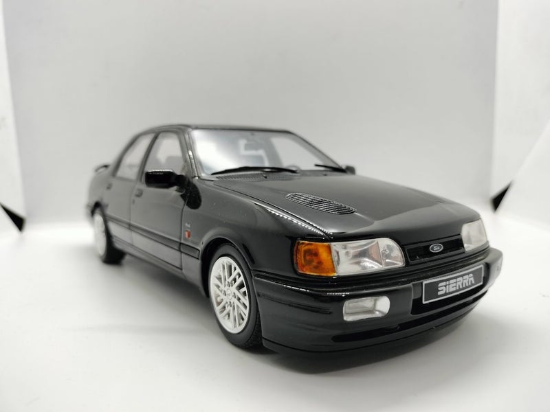1/18 Ford Sierra RS Cosworth sapphire black Carousel 2