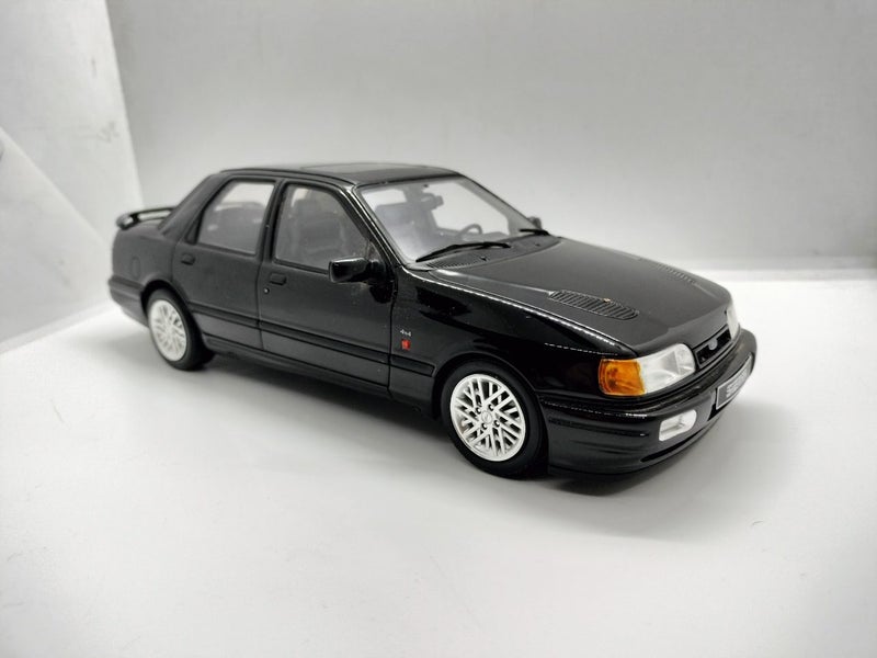 1/18 Ford Sierra RS Cosworth sapphire black Carousel 1