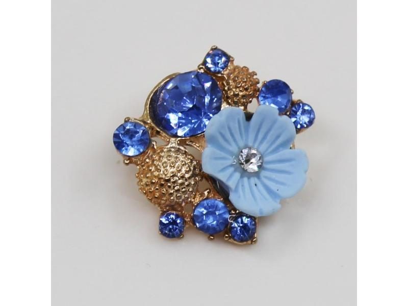 Resin Roses Shank Button Golden Metal Wedding Bride Holding Flowers Decorative Carousel 1