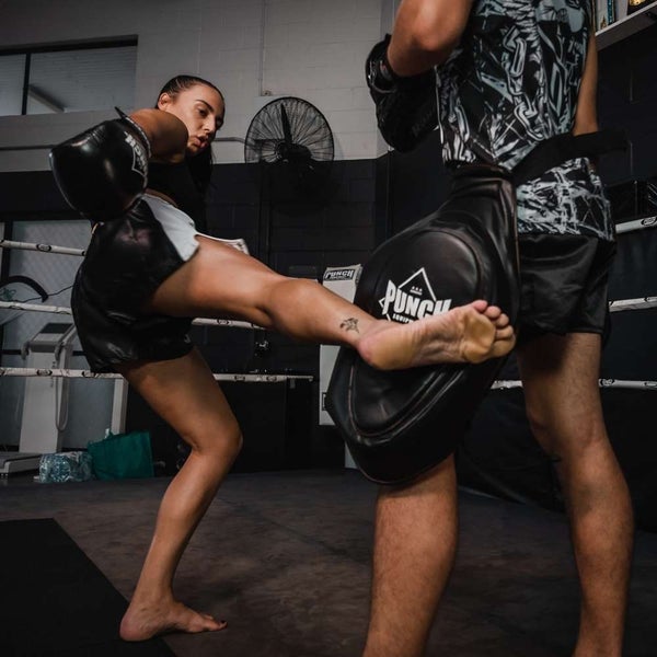 PUNCH Thigh Pads (Pair)Muay Thai Boxing Carousel 5